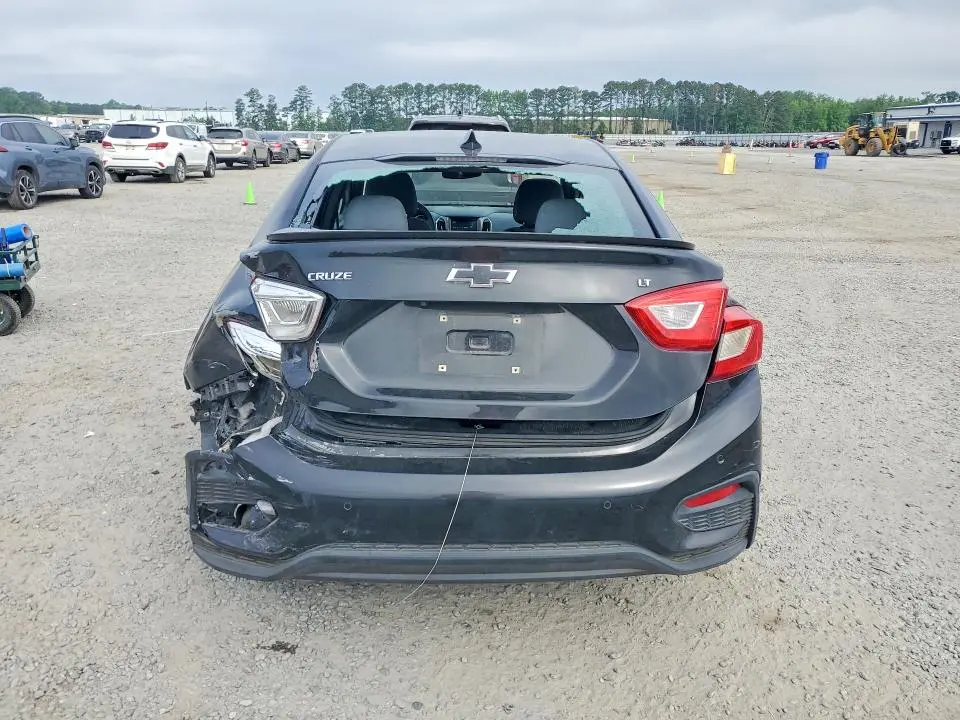 2018 CHEVROLET CRUZE LT  
