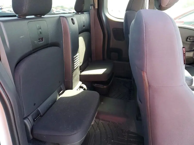 2024 NISSAN FRONTIER S  