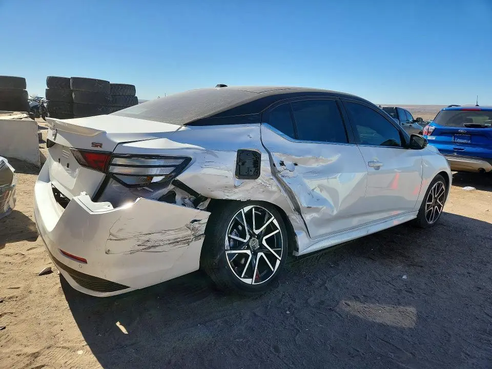 2025 NISSAN SENTRA SR  