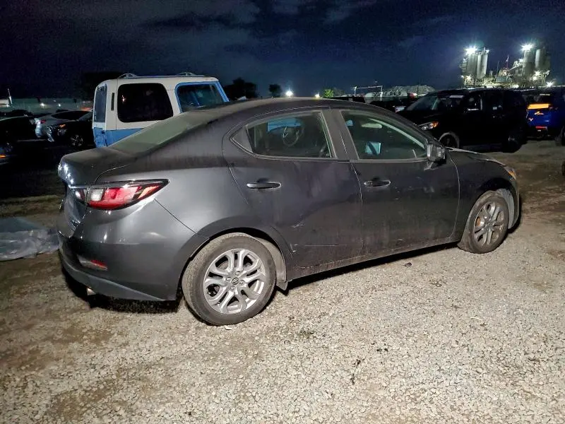 2017 TOYOTA YARIS IA   