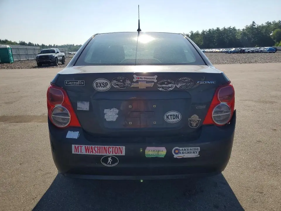 2014 CHEVROLET SONIC LS  