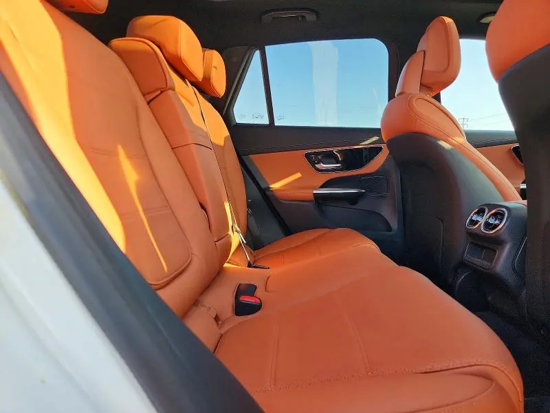 2024 MERCEDES-BENZ GLC 300 4MATIC  