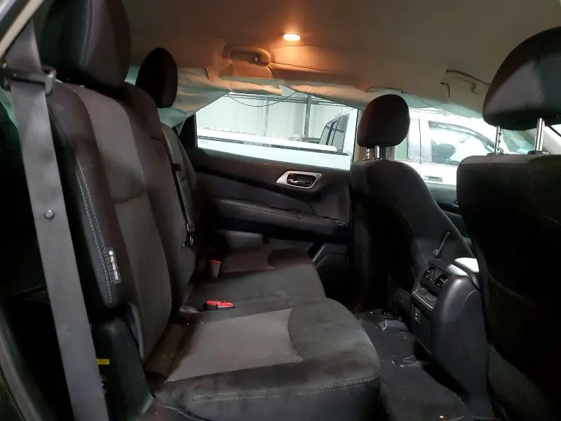 2018 NISSAN PATHFINDER SV  