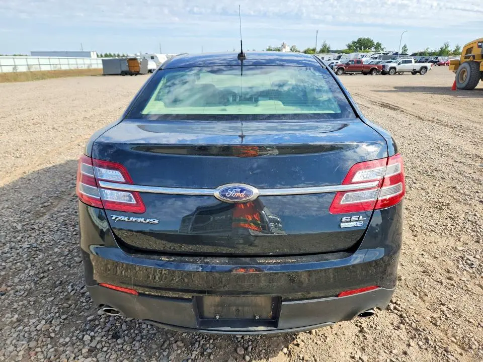 2015 FORD TAURUS SEL  