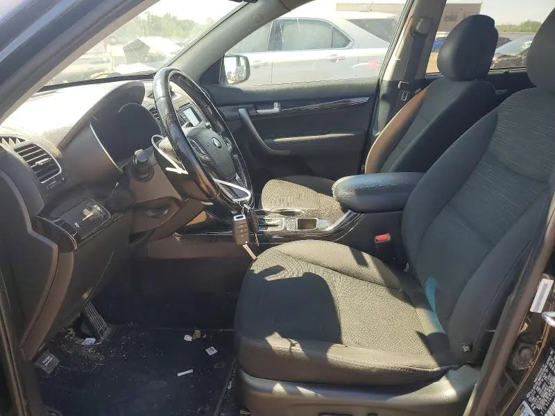 2015 KIA SORENTO LX  