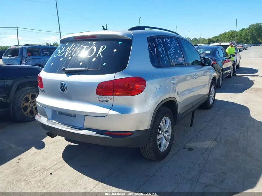 2016 VOLKSWAGEN TIGUAN S