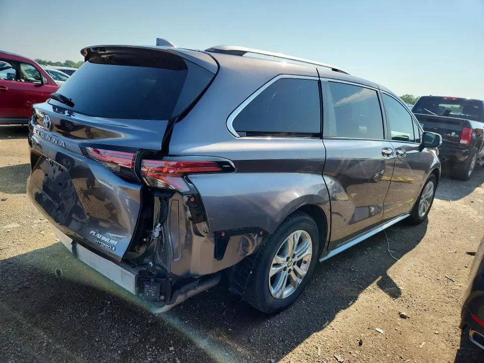 2021 TOYOTA SIENNA PLATINUM 7-PASSENGER  