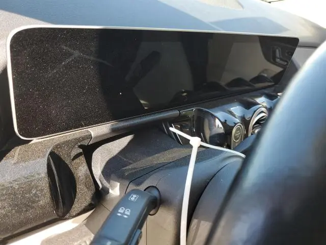 2021 MERCEDES-BENZ GLA 250  