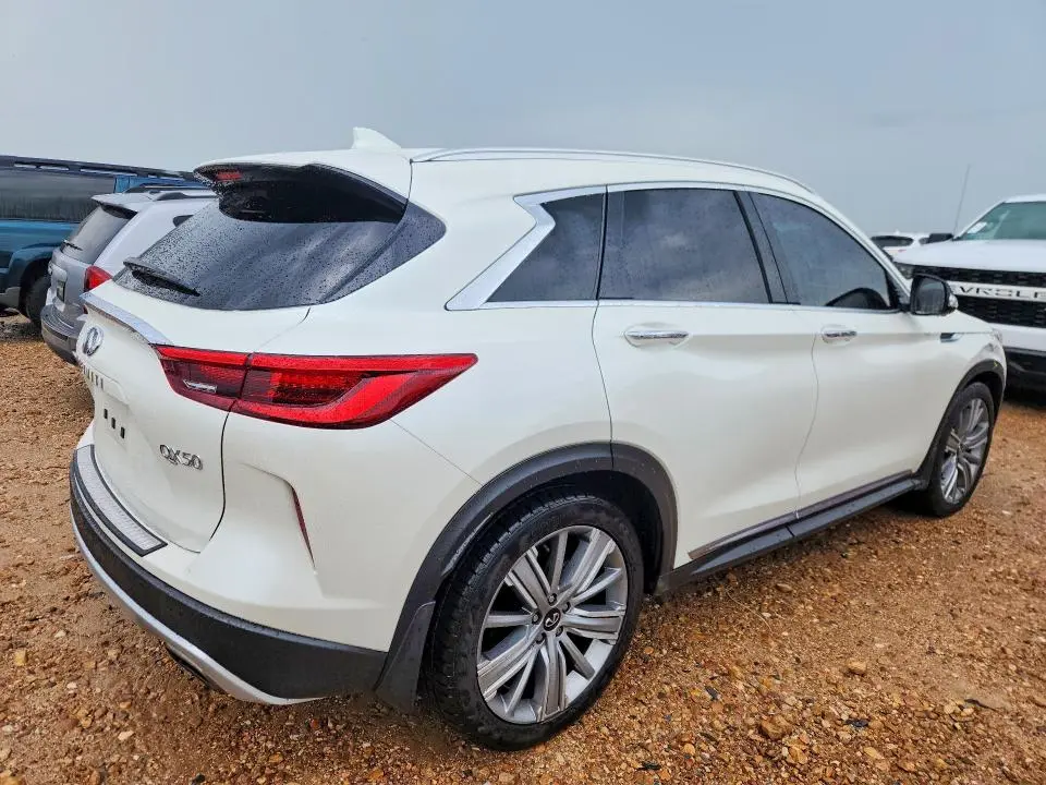 2021 INFINITI QX50 ESSENTIAL  