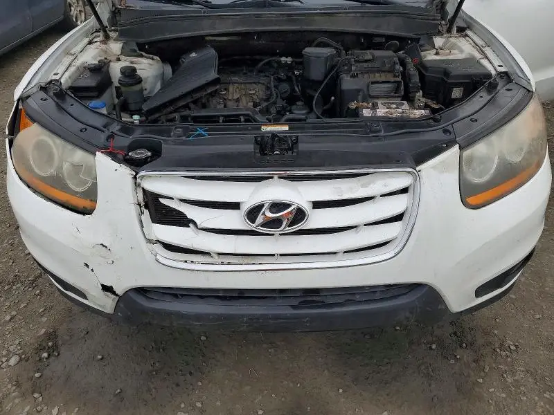 2010 HYUNDAI SANTA FE SE  