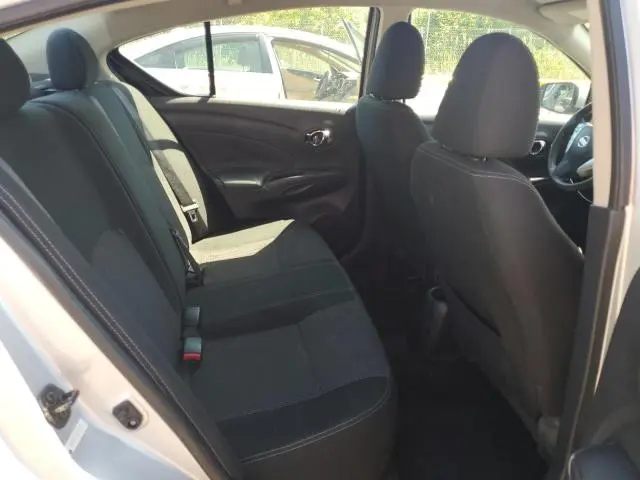 2018 NISSAN VERSA S  