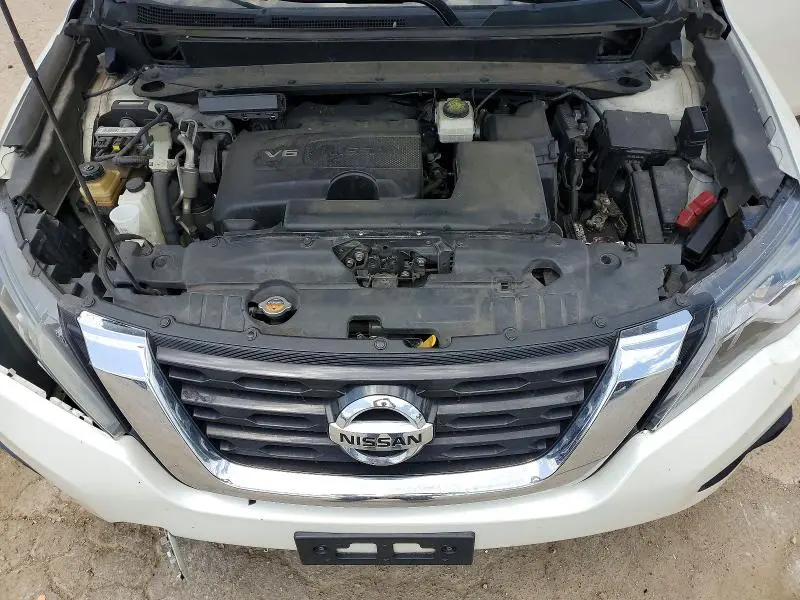 2017 NISSAN PATHFINDER SL  