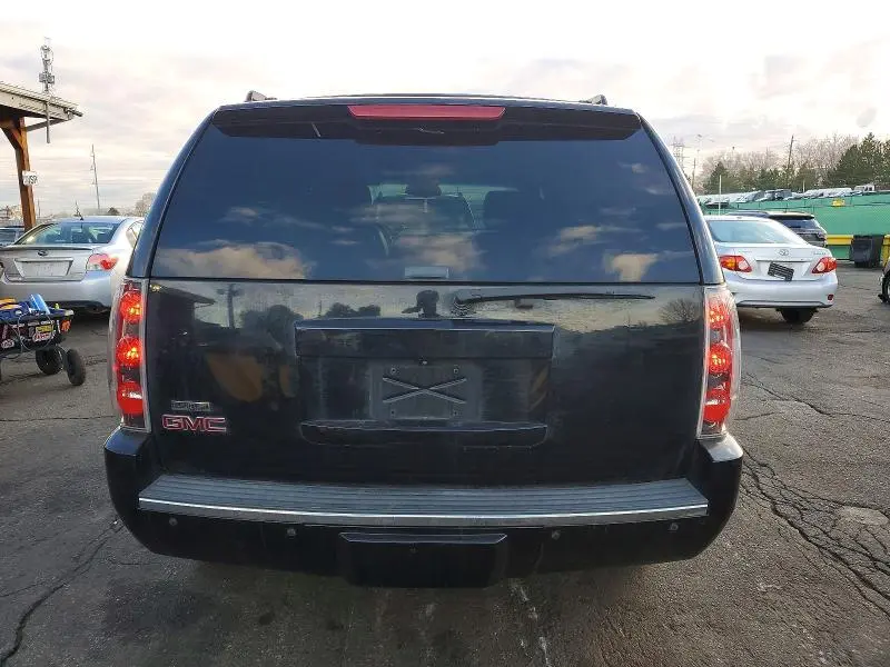 2010 GMC YUKON DENALI  
