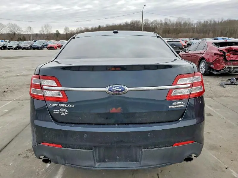2015 FORD TAURUS SEL  