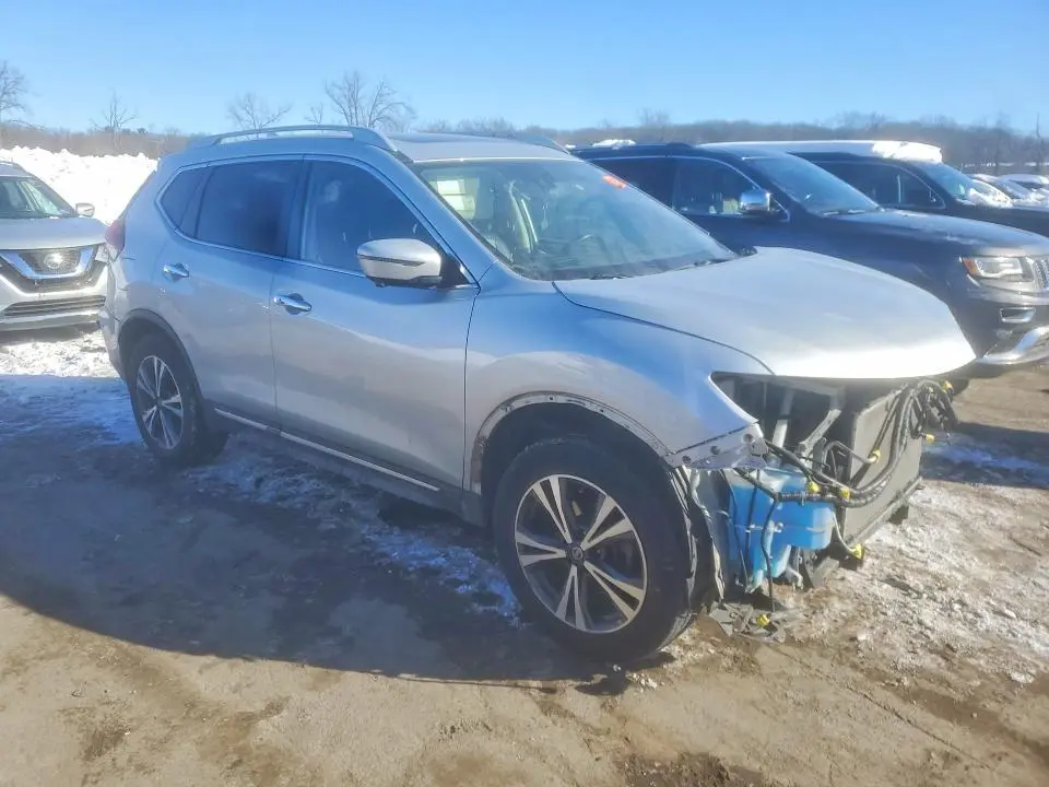 2018 NISSAN ROGUE S  