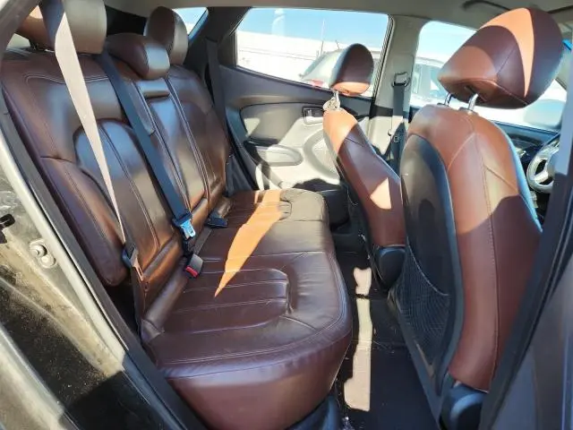 2011 HYUNDAI TUCSON GLS  