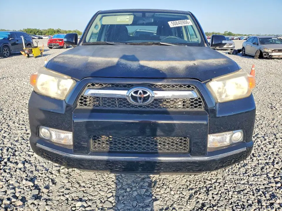 2011 TOYOTA 4RUNNER SR5  