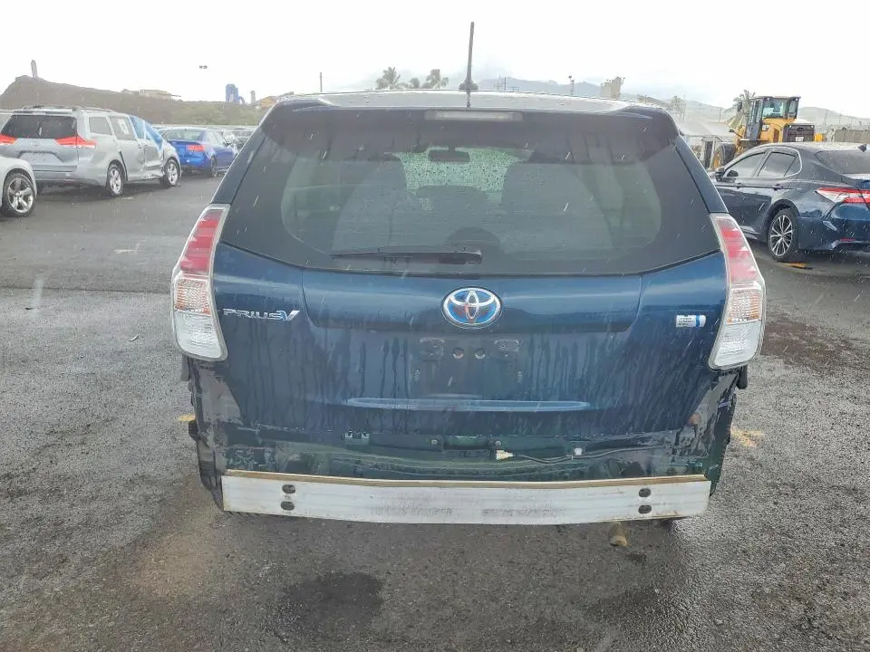 2017 TOYOTA PRIUS V TWO  