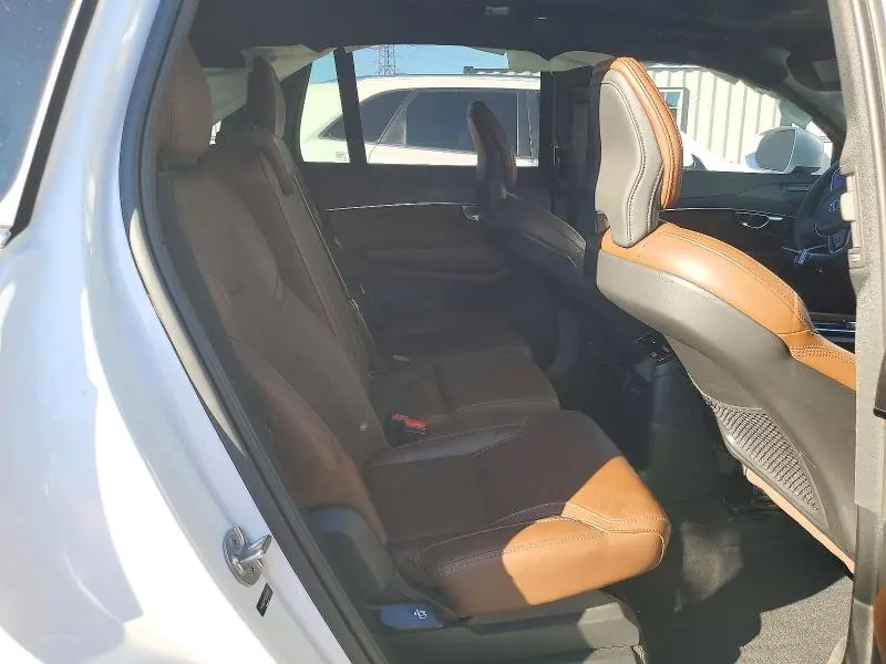 2024 VOLVO XC90 ULTIMATE  