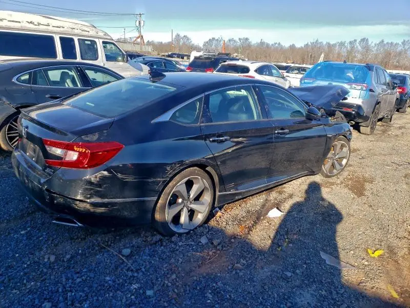 2019 HONDA ACCORD TOURING  