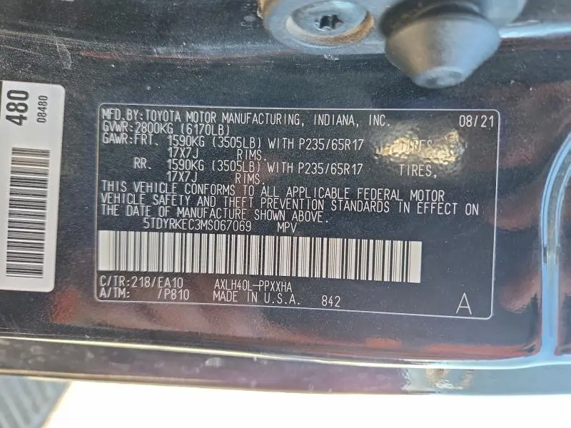 2021 TOYOTA SIENNA XLE  