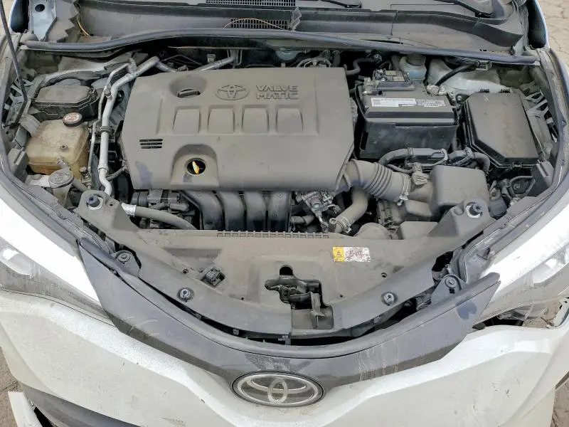 2020 TOYOTA C-HR XLE  