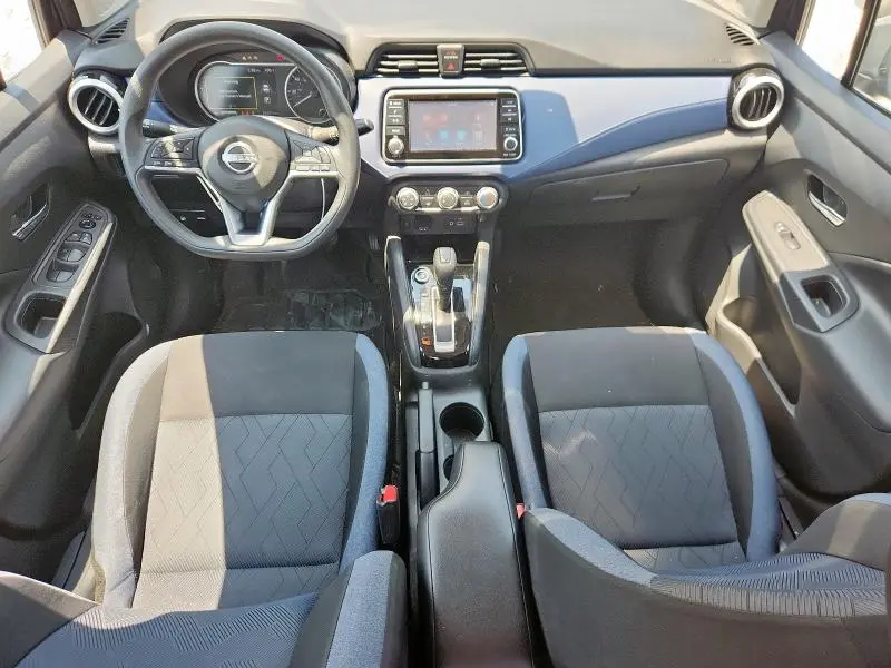 2023 NISSAN VERSA SV  