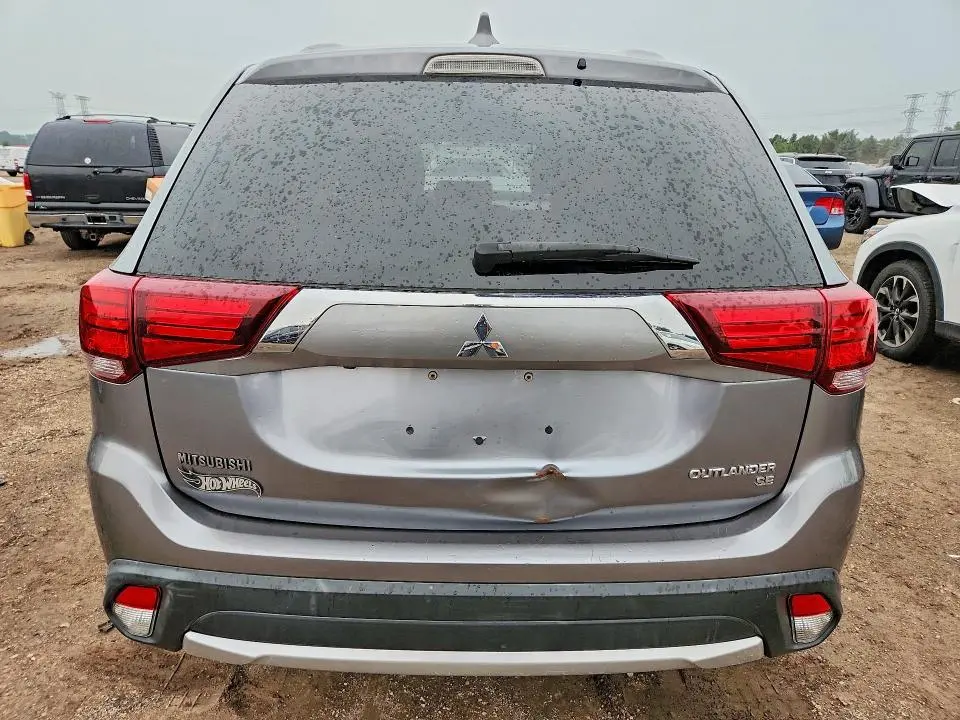 2017 MITSUBISHI OUTLANDER SE  