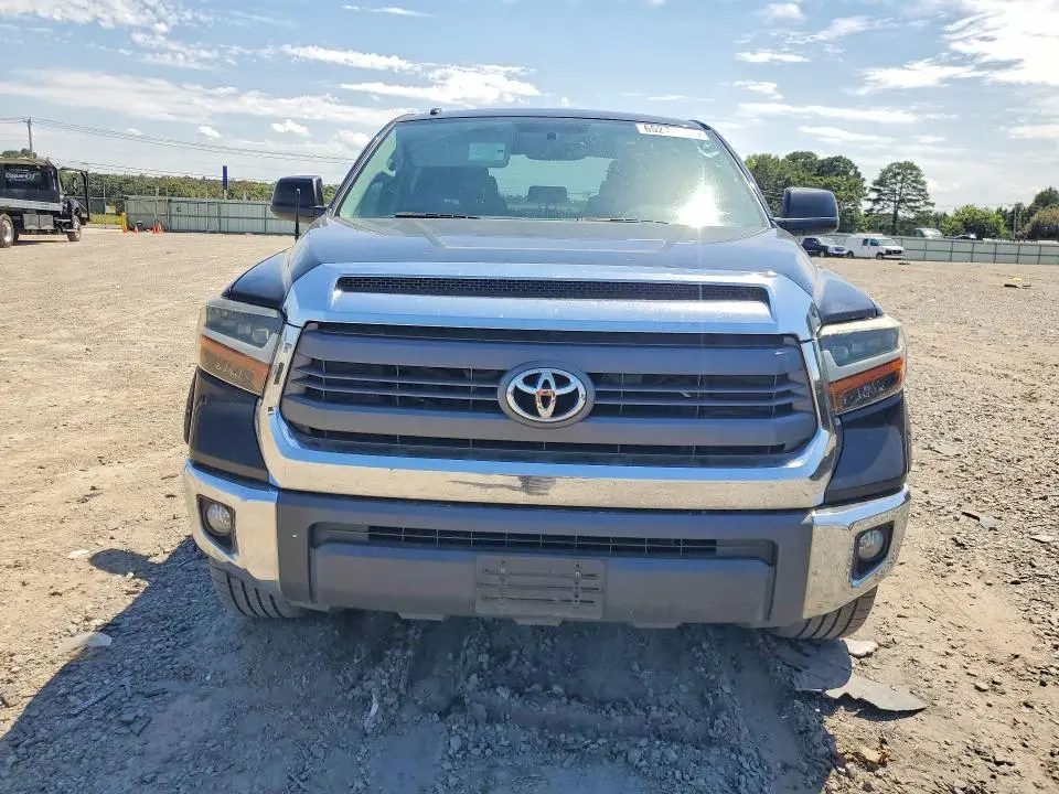 2015 TOYOTA TUNDRA CREWMAX SR5  