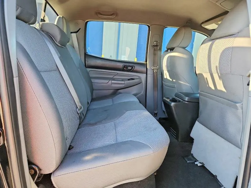 2013 TOYOTA TACOMA V6  