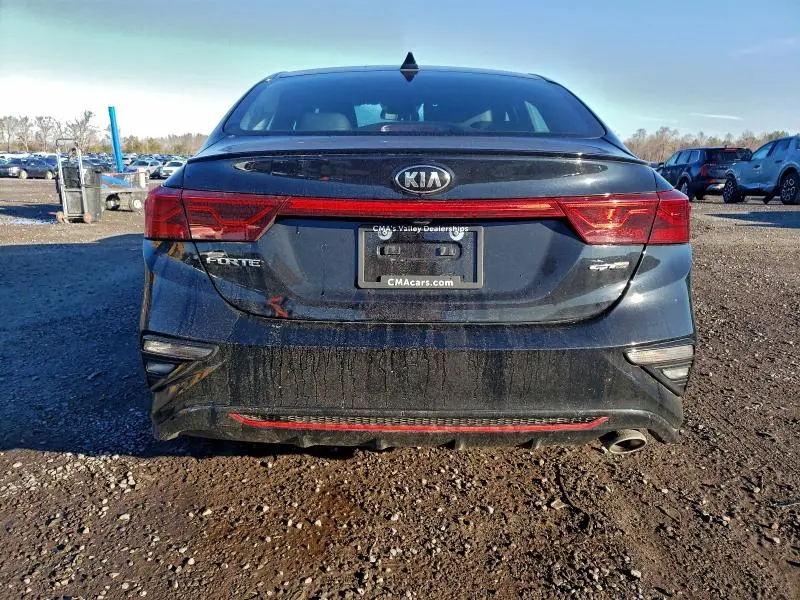 2021 KIA FORTE GT LINE  