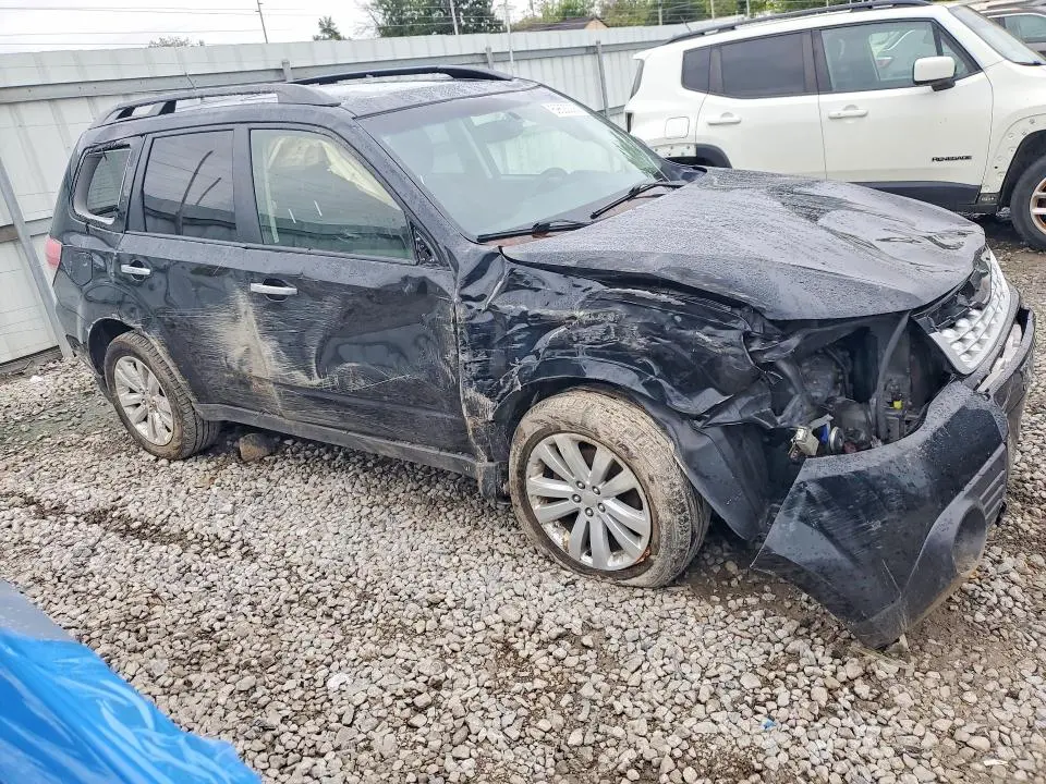 2013 SUBARU FORESTER 2.5X PREMIUM  