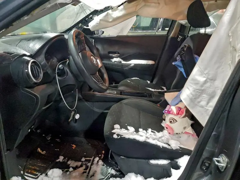 2021 NISSAN KICKS SV  