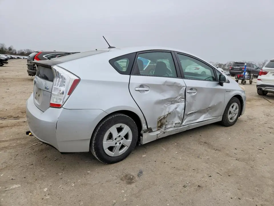 2010 TOYOTA PRIUS II  