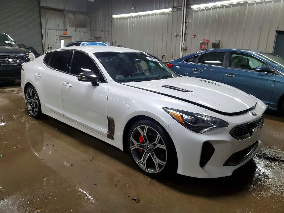 2020 KIA STINGER GT  