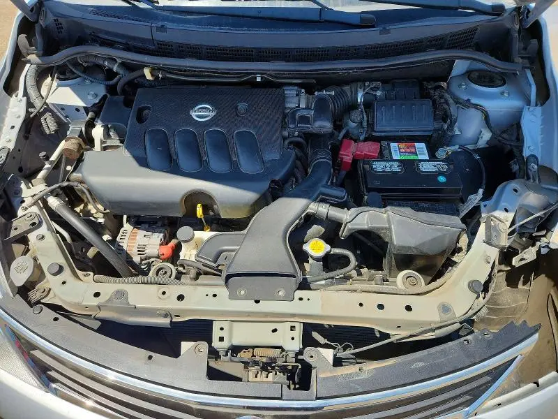 2011 NISSAN VERSA 1.8 S  