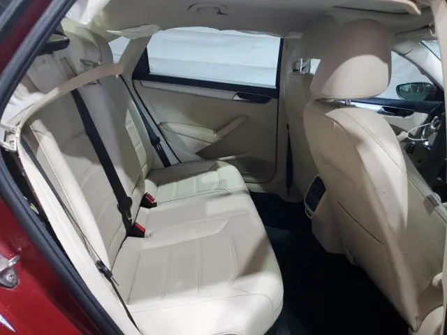 2019 VOLKSWAGEN PASSAT WOLFSBURG  