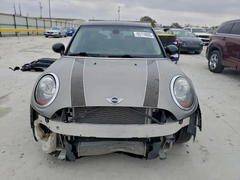 2016 MINI COOPER   