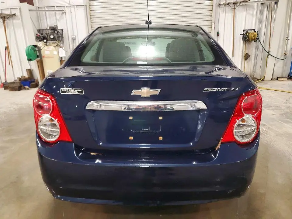 2015 CHEVROLET SONIC LT  