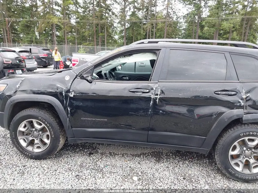 2019 JEEP CHEROKEE TRAILHAWK 4X4