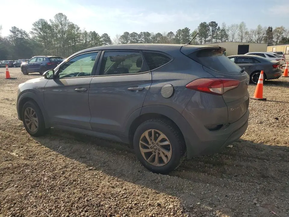 2018 HYUNDAI TUCSON SE  