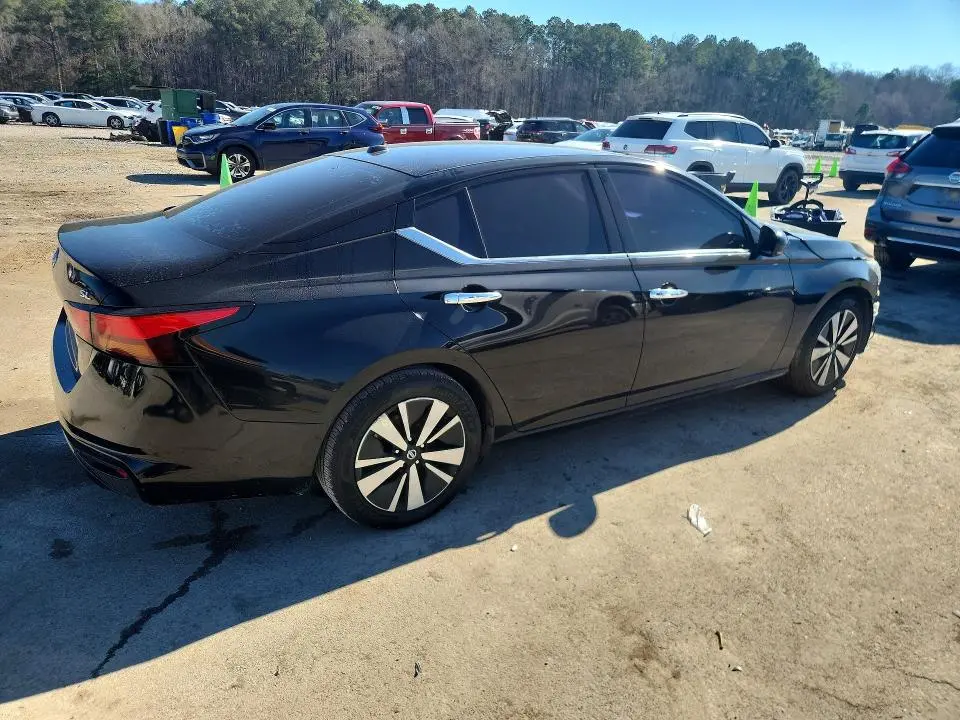 2019 NISSAN ALTIMA SL  