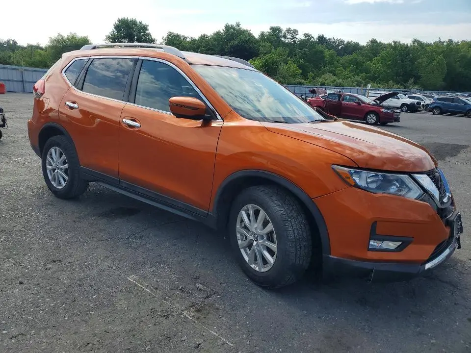2018 NISSAN ROGUE SV  