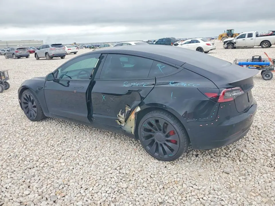 2022 TESLA MODEL 3   