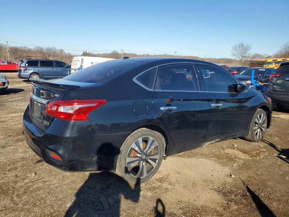 2019 NISSAN SENTRA SV  