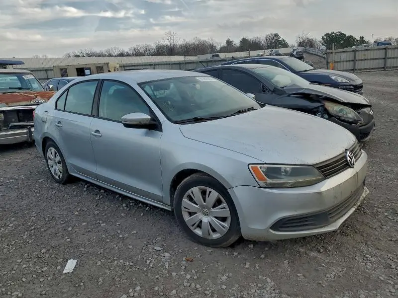 2014 VOLKSWAGEN JETTA SE  