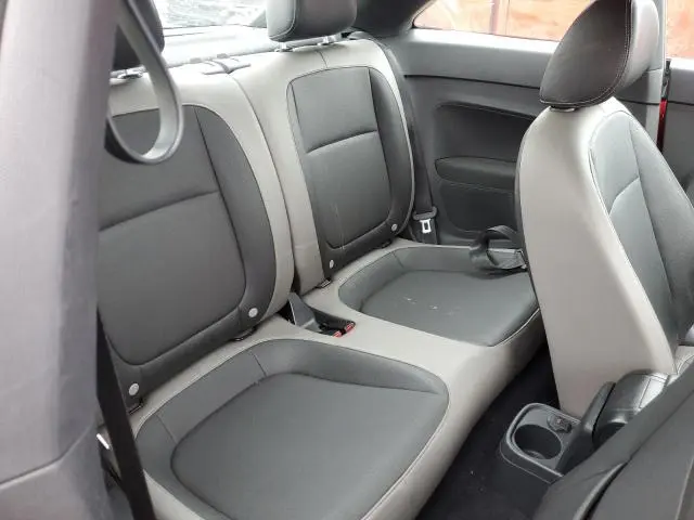 2015 VOLKSWAGEN BEETLE 1.8T  