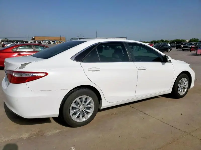 2016 TOYOTA CAMRY LE  