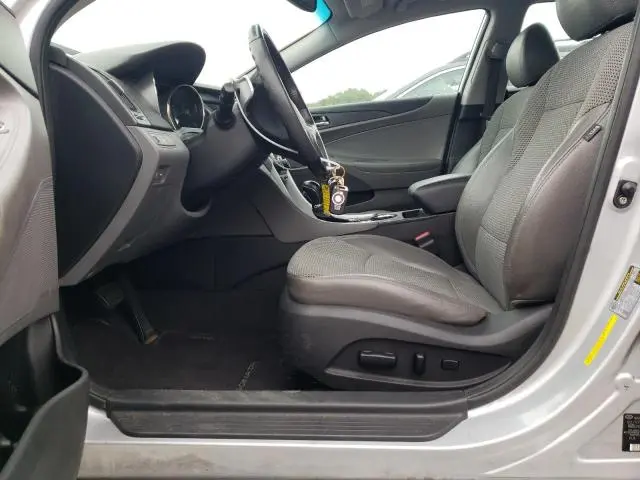 2011 HYUNDAI SONATA SE  