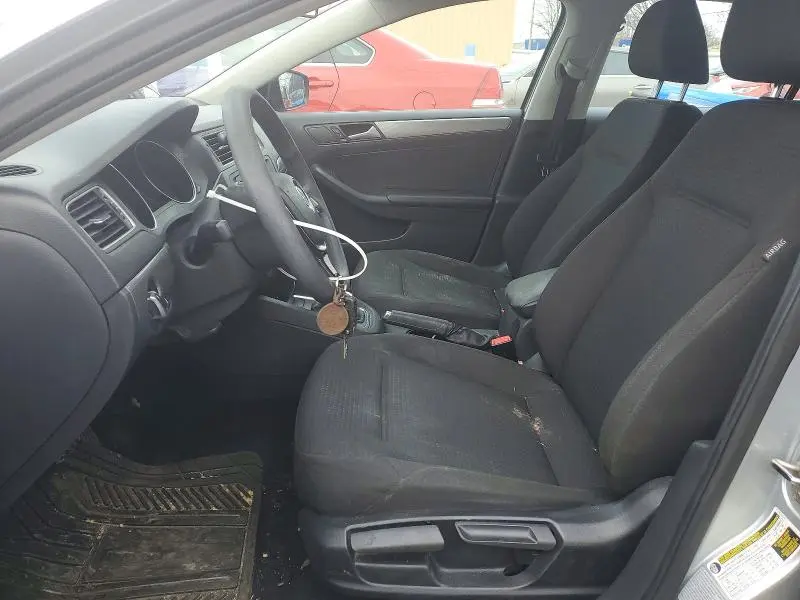 2015 VOLKSWAGEN JETTA SE  